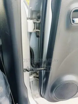 Suzuki Swift DLX 1.3 Sedan - Low Mileage Excellent Condition