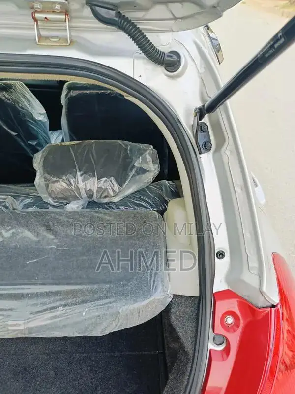 Suzuki Swift DLX 1.3 Sedan - Low Mileage Excellent Condition