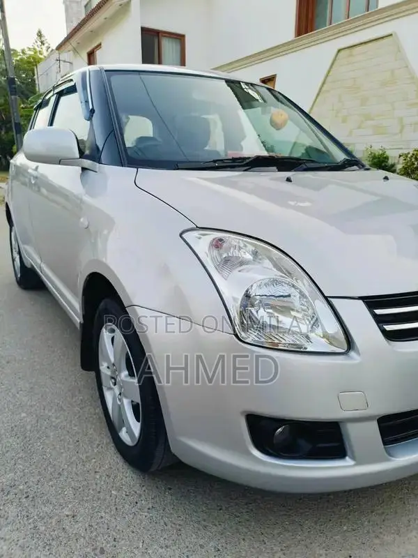 Suzuki Swift DLX 1.3 Sedan - Low Mileage Excellent Condition