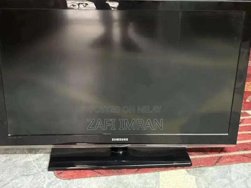 Samsung 40-Inch LCD TV - Excellent Condition