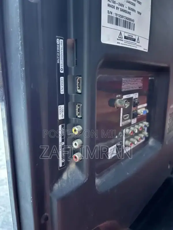 Samsung 40-Inch LCD TV - Excellent Condition