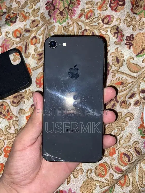 Refurbished iPhone 8 Unlocked Smartphone