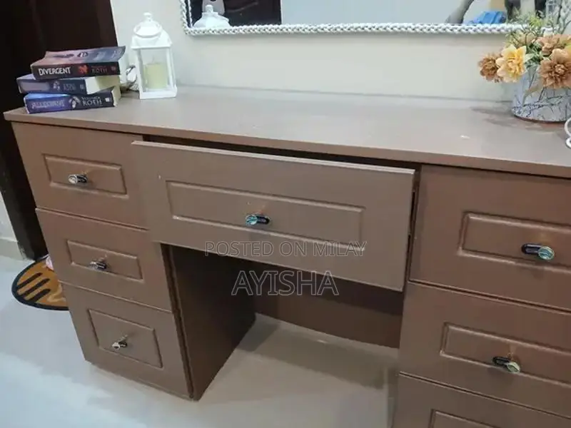 Wooden Dressing Table with Sliding Drawer Sides
