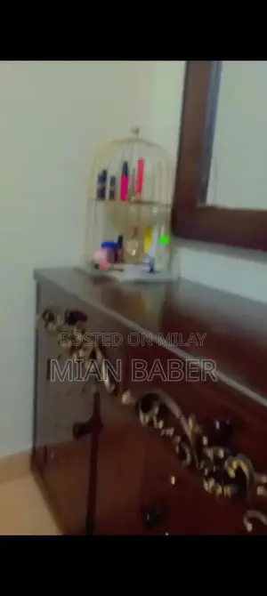 Wooden King Size Bedroom Set with Bed, Side Tables, and Dressing Table