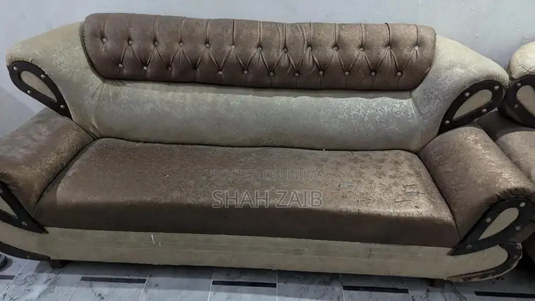 6-Seater Chinioti Wooden Sofa Set with Foam Upholstery