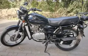 Photo - Suzuki GS 150 SE Motorcycle - Premium Special Edition