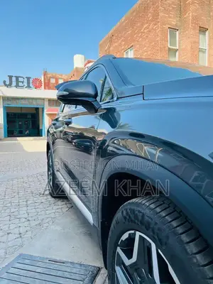 2025 Hyundai Santa Fe Hybrid - Advanced Eco-Friendly SUV