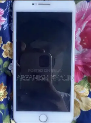 Photo - Apple iPhone 7 Plus Smartphone with Advanced Features