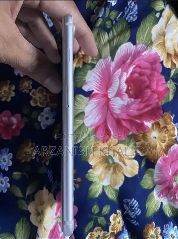 Apple iPhone 7 Plus Smartphone with Advanced Features