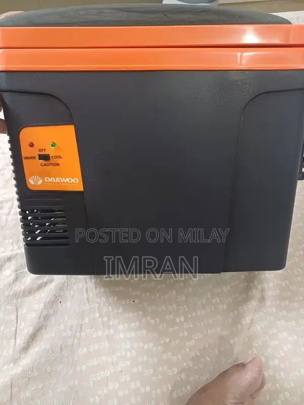 Compact Daewoo Car Freezer - Portable Electric Vehicle Refrigeration U