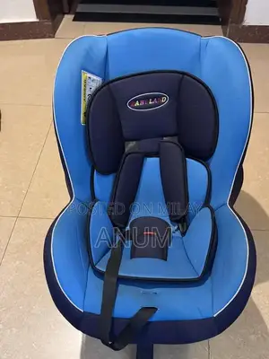 Comfortable Baby Car Seat - Excellent Condition