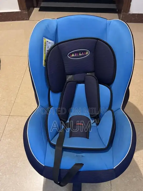 Comfortable Baby Car Seat - Excellent Condition