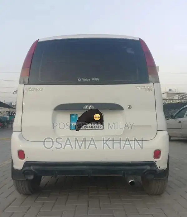 Hyundai Santro 2001 Compact Hatchback with EFI Engine