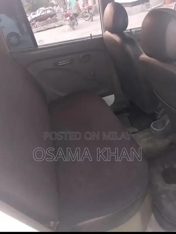 Hyundai Santro 2001 Compact Hatchback with EFI Engine