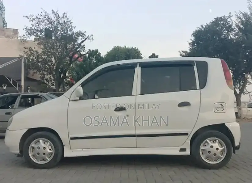 Hyundai Santro 2001 Compact Hatchback with EFI Engine