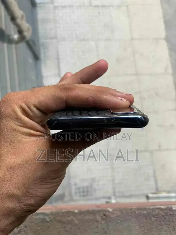 OnePlus N10 5G Smartphone - Midrange Performance Device