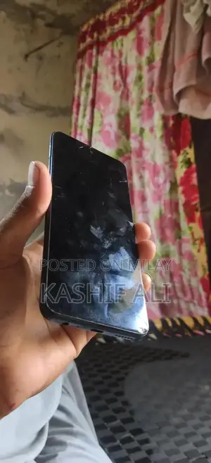 Compact Techno Device with Advanced Connectivity Features