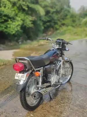 Clean One-Hand Used CG 125 Motorcycle in Excellent Condition