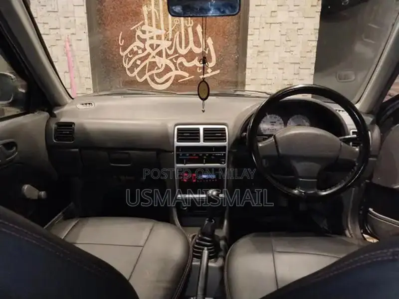 Suzuki Cultus VXRi 2011 - Low Mileage Sedan with Excellent Condition