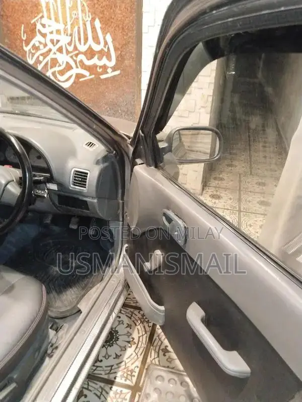 Suzuki Cultus VXRi 2011 - Low Mileage Sedan with Excellent Condition