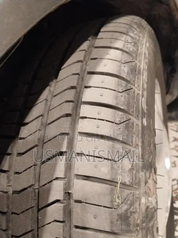 Suzuki Cultus VXRi 2011 - Low Mileage Sedan with Excellent Condition