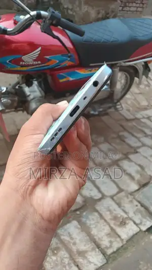 Oppo A18 Smartphone - 4GB RAM, 128GB Storage