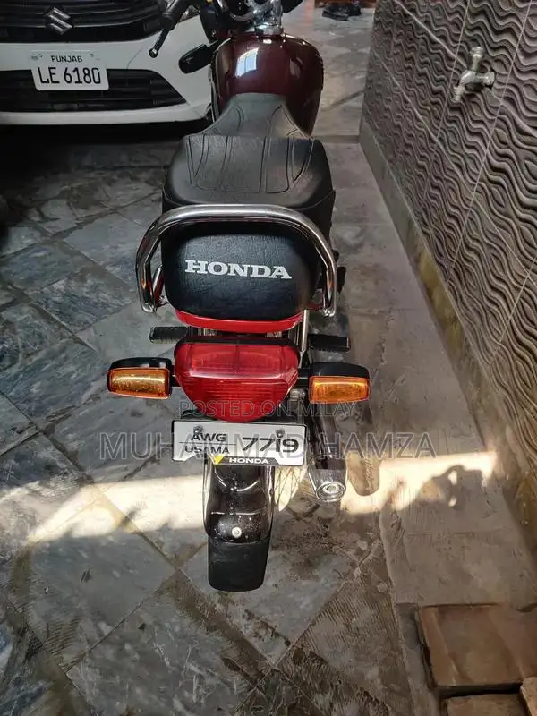 Honda CD 70 Motorcycle 2024/25 Model