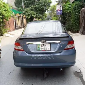 Honda City 2003 Sedan Family Car Manual Transmission