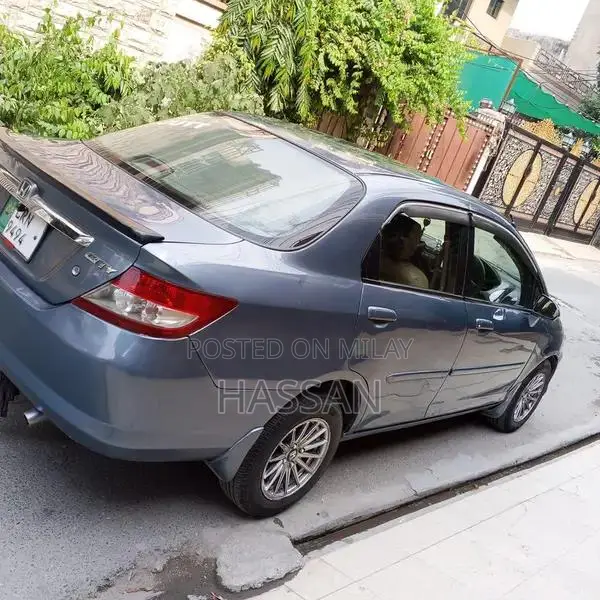 Honda City 2003 Sedan Family Car Manual Transmission