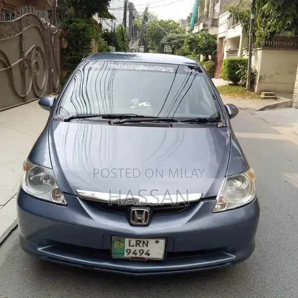 Honda City 2003 Sedan Family Car Manual Transmission