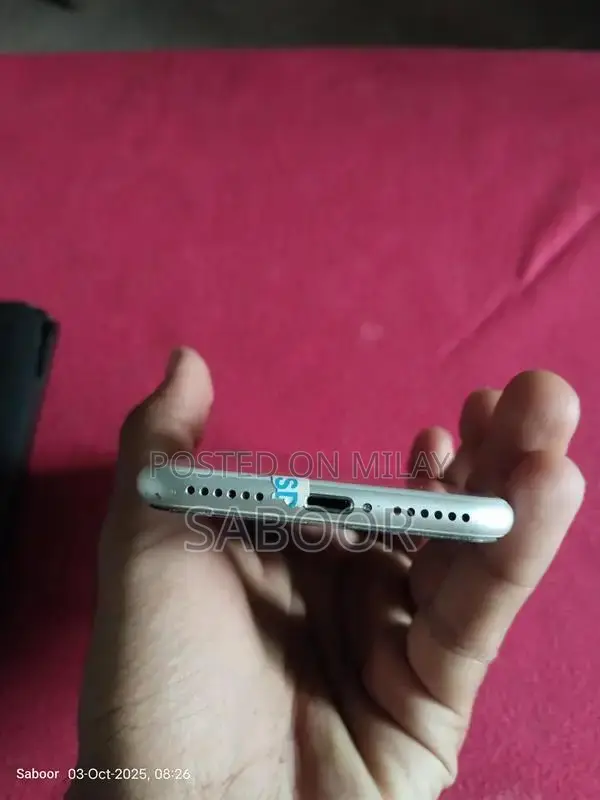 Apple iPhone 7 256GB Gray Smartphone with High Battery Health