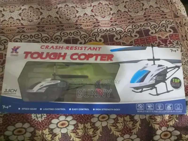 Remote Control Helicopter with Extra Wings and Charger