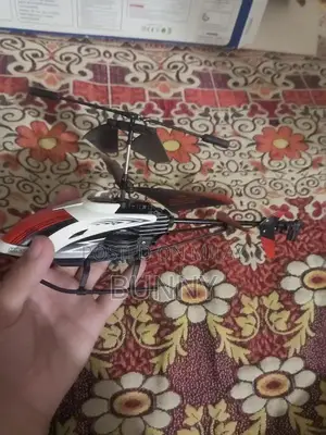 Remote Control Helicopter with Extra Wings and Charger
