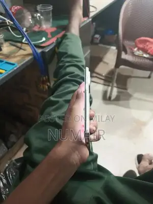 Samsung Note20 Ultra Smartphone with High-End Specifications