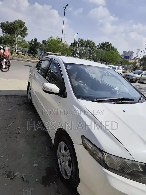 Honda City 2018 Manual Sedan - Reliable Compact Car