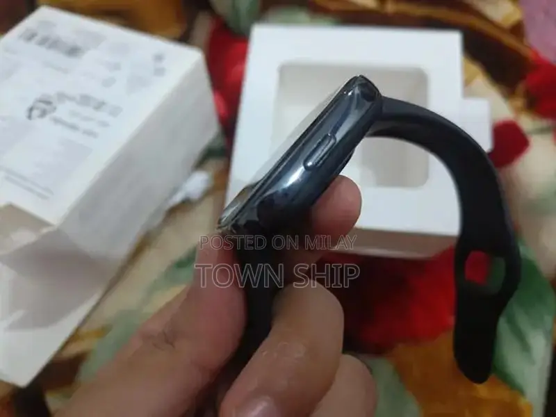 Large 46mm Smart Watch with Fitness Tracking and Health Monitoring