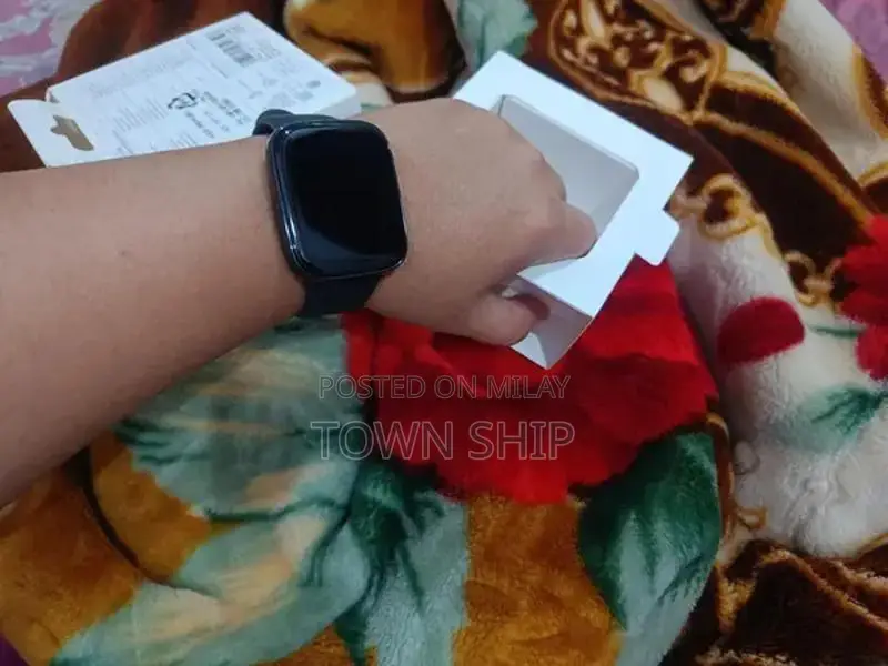 Large 46mm Smart Watch with Fitness Tracking and Health Monitoring