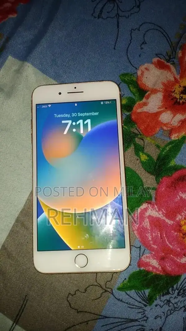 Official PTA Approved iPhone 8 Plus Golden Color Smartphone