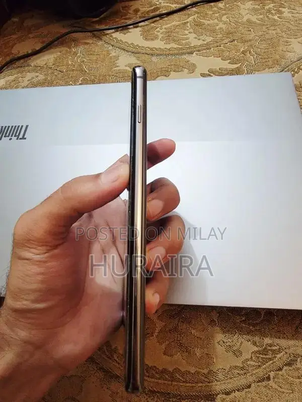 Samsung Galaxy S10 Plus Flagship Smartphone