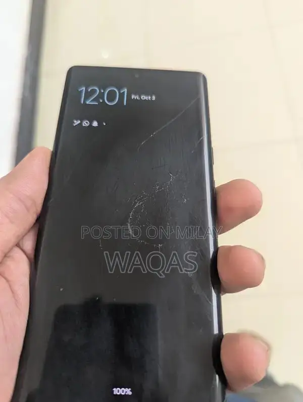 Pixel 6 Pro Smartphone with Camera and Battery Performance