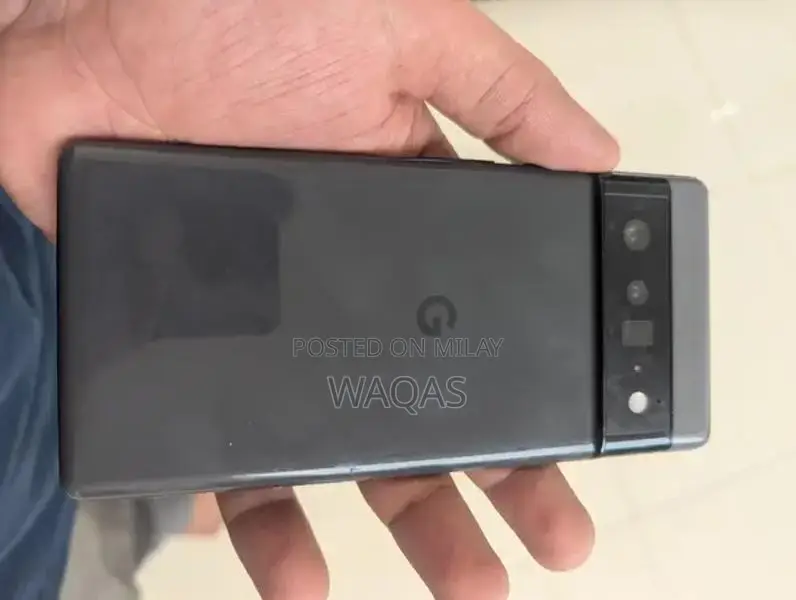 Pixel 6 Pro Smartphone with Camera and Battery Performance