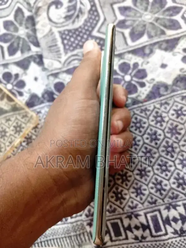 Infinix Zero 30 Smartphone Complete Package