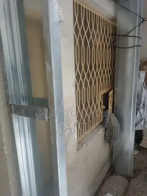 Photo - 16 Gauge Metal Chokath Furniture Piece