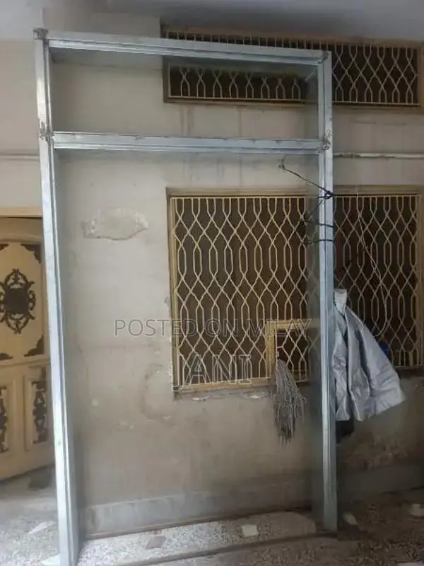 16 Gauge Metal Chokath Furniture Piece