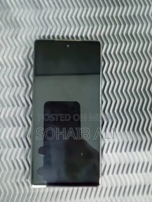 Google Pixel 6 Ultra HD Smartphone with Advanced Camera