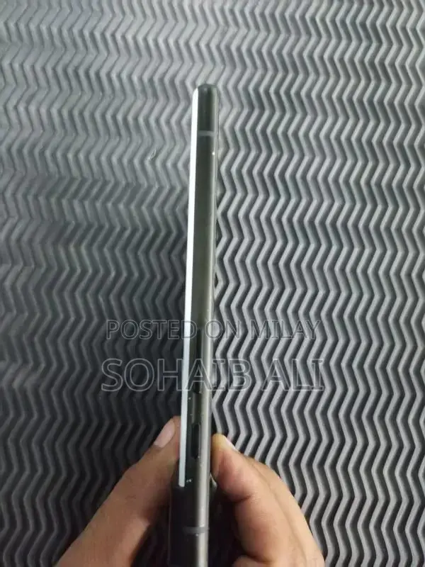 Google Pixel 6 Ultra HD Smartphone with Advanced Camera