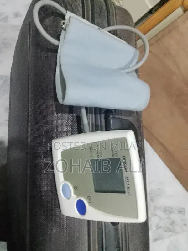 Omron Blood Pressure Monitor with Large Display and IntelliSense Techn