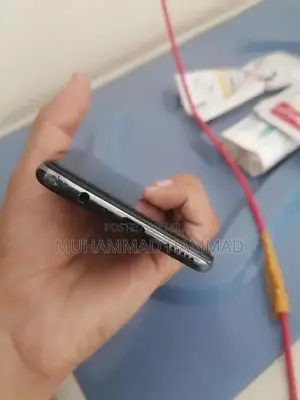 Photo - Smartphone with Large Memory and Fingerprint Sensor