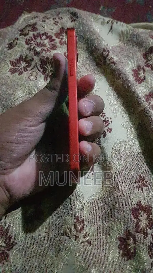 iPhone 12 64GB Water Pack Smartphone