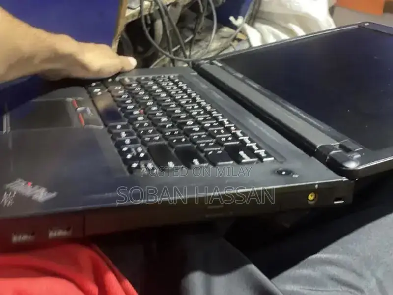 Lenovo ThinkPad Edge Laptop Core i3 Notebook